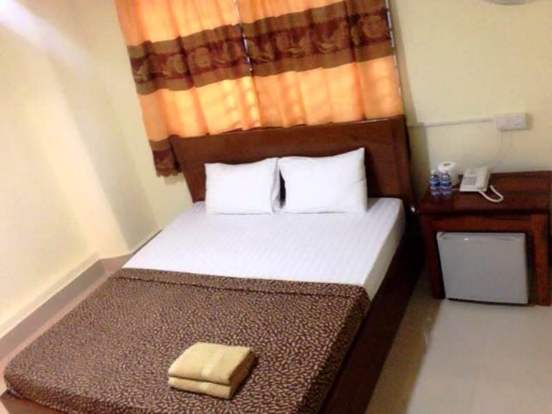 First Hotel Батамбанг Екстериор снимка