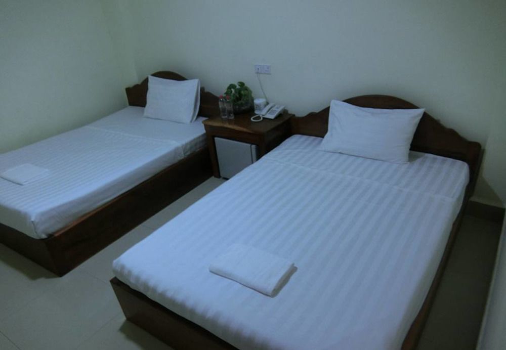 First Hotel Батамбанг Екстериор снимка